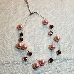 Pink floating beads pearl choker